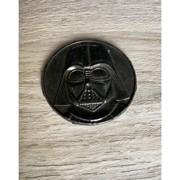 2005 Star Wars Darth Vader Collectible Coin Lucasfilm (C6) - Picture 1 of 3